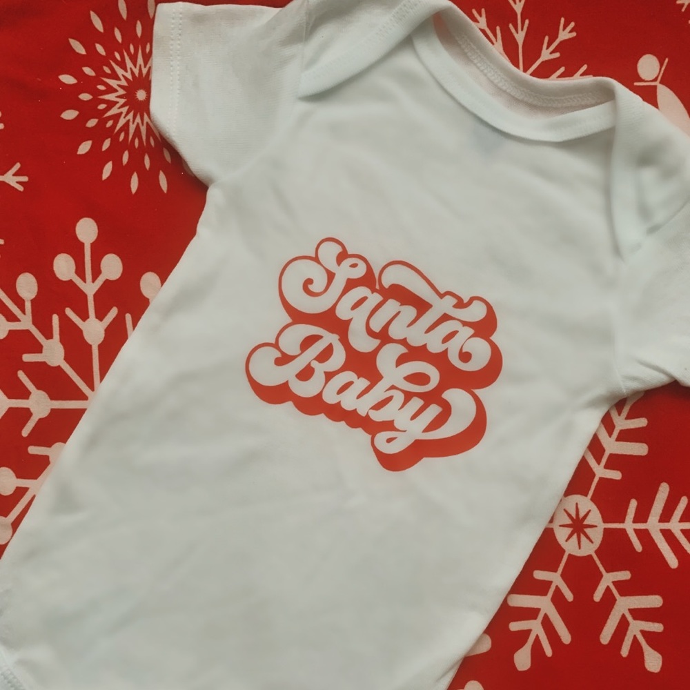 Santa baby onesie!!